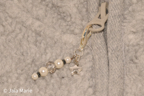 Zipper Pull 139